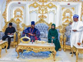 Oluwo Hosts Vice President Yemi Osinbajo, Governor Gboyega