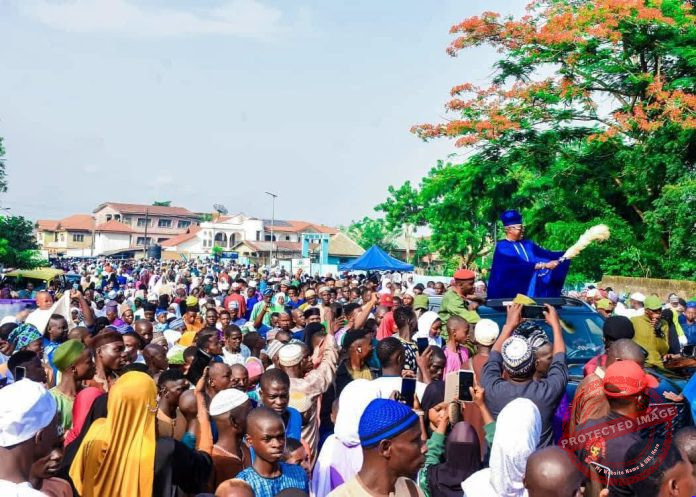 ROYAL BIRTHDAY CELEBRATION: OLUWO CLOCKS 59