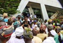 ROYAL RECEPTION IN KADUNA: Yoruba Community, Emir’s Emissaries Roll Out Grand Welcome for Oluwo in Kaduna ROYAL RECEPTION IN KADUNA: Yoruba Community, Emir’s Emissaries Roll Out Grand Welcome for Oluwo in Kaduna
